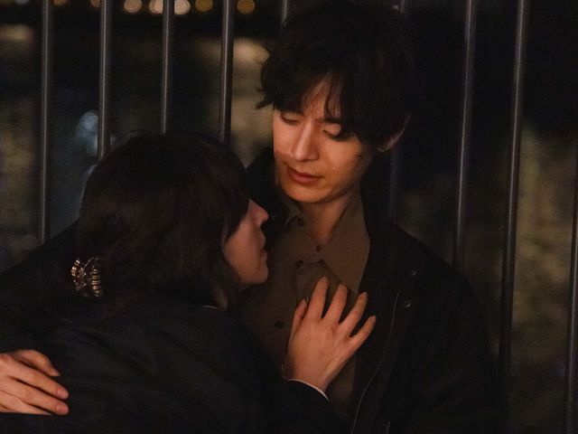 初回より麻生久美子、塩野瑛久