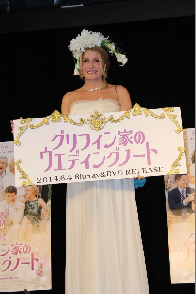 カイヤ、ウエディングドレス姿で大暴露！フォトギャラリー（12枚目）