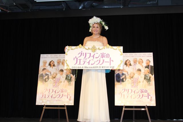 カイヤ、ウエディングドレス姿で大暴露！フォトギャラリー（14枚目）