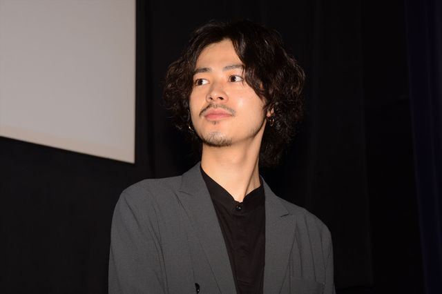 メンノンモデル成田凌、ホラー映画の台本は「ふぁ～」と読んだ!?写真ギャラリー（2枚目）