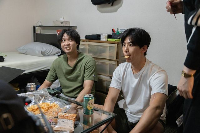 磯村勇斗＆オク・テギョン「ソウルメイト」仲良しオフショット＜7点＞（4枚目）