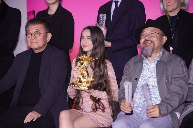 岩田剛典主演『金髪』が観客賞！第38回東京国際映画祭クロージングセレモニー（22枚目）