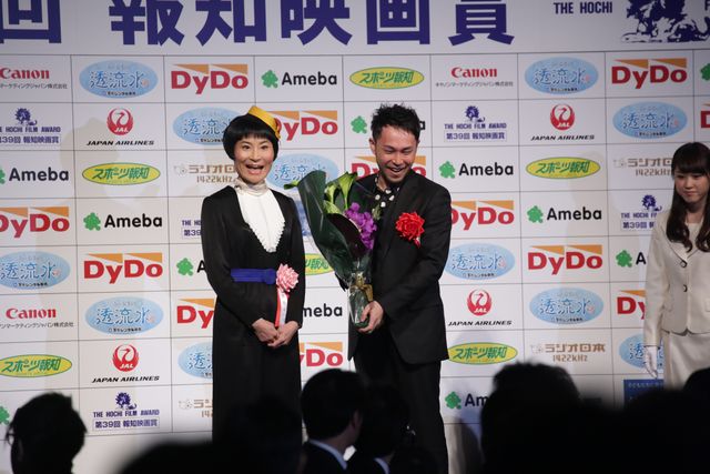EXILEのHIROが三代目JSB登坂広臣を祝福！第39回報知映画賞フォトギャラリー（3枚目）