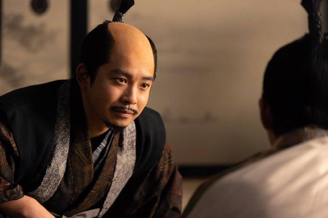千利休（吉岡秀隆）がビジュ変！「豊臣兄弟！」第41回場面写真（5枚目）