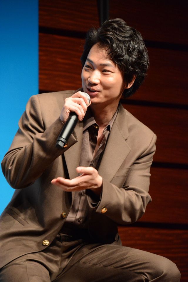 江口洋介、本木雅弘、仲間由紀恵、綾野剛、堤幸彦監督がそろった！映画『天空の蜂』完成報告会見フォトギャラリー（8枚目）