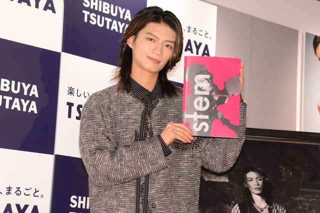 「仮面ライダーギーツ」杢代和人が19歳に！写真展「stem」開催記念イベント（9枚目）