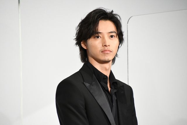 山崎賢人が見たいのは映画の未来！『夏への扉　－キミのいる未来へ－』初日舞台あいさつ：フォトギャラリー