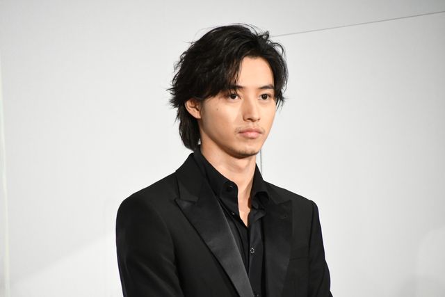 山崎賢人が見たいのは映画の未来！『夏への扉　－キミのいる未来へ－』初日舞台あいさつ（4枚目）