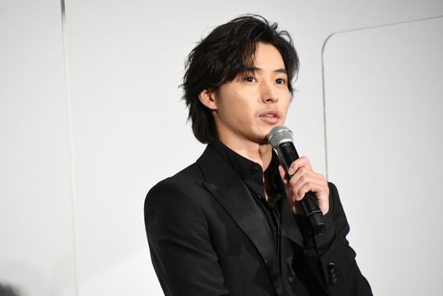山崎賢人が見たいのは映画の未来！『夏への扉　－キミのいる未来へ－』初日舞台あいさつ（7枚目）