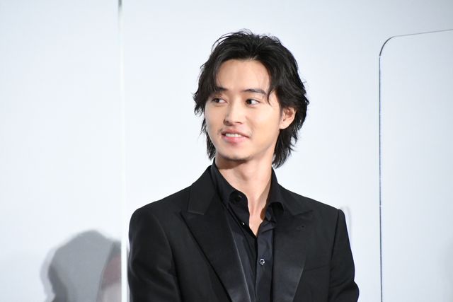 山崎賢人が見たいのは映画の未来！『夏への扉　－キミのいる未来へ－』初日舞台あいさつ（17枚目）