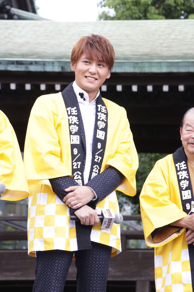 西島秀俊、柴又帝釈天でヒット祈願！『任侠学園』キャストがお揃いの法被で登場（4枚目）