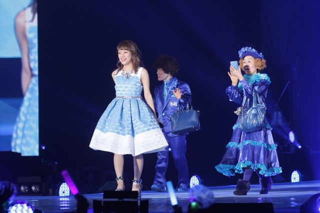 高橋みなみ、AKB48卒業後初仕事で小嶋陽菜と共演！　画像ギャラリー（3枚目）