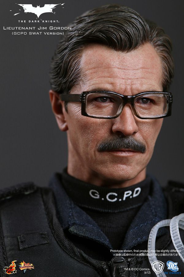 「【ムービー・マスターピース】『ダークナイト』 1/6スケールフィギュア　ジム・ゴードン警部補（GCPD特殊部隊版）」フォトギャラリー（9枚目）