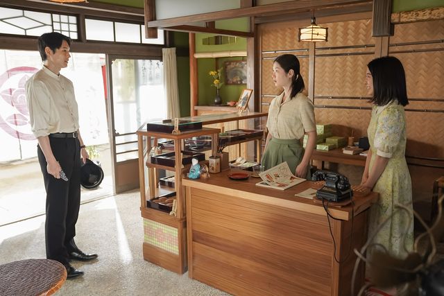 安子と稔は…「カムカムエヴリバディ」第5回の場面写真（2枚目）