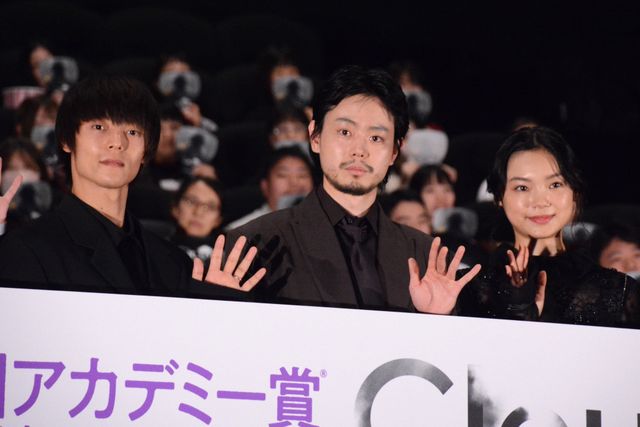 菅田将暉、ヒゲ姿で登場！黒沢清監督『Cloud クラウド』ジャパンプレミア：フォトギャラリー