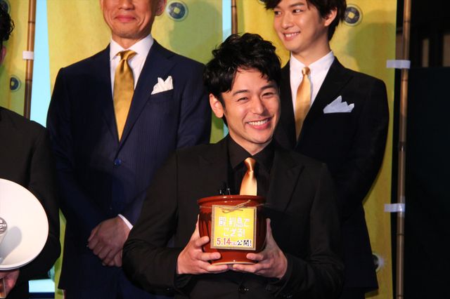 竹内結子、背中を大胆アピール！阿部サダヲ、瑛太、妻夫木聡、千葉雄大ら登場！映画『殿、利息でござる！』イベントフォトギャラリー（10枚目）