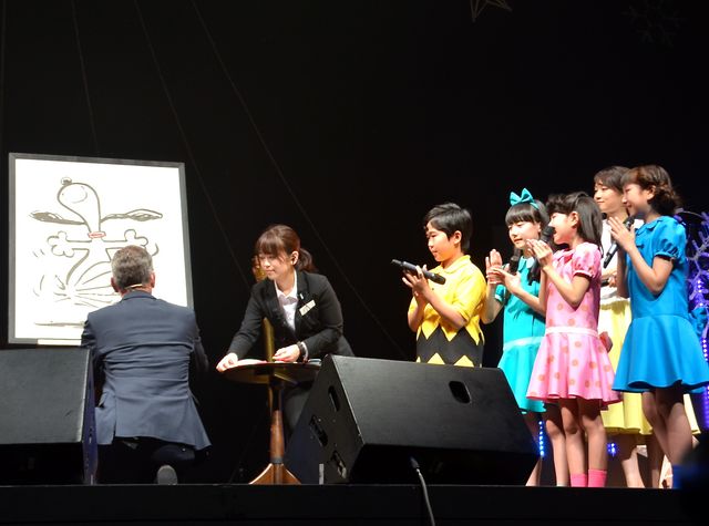 前田敦子、絢香も登場！写真ギャラリー（10枚目）