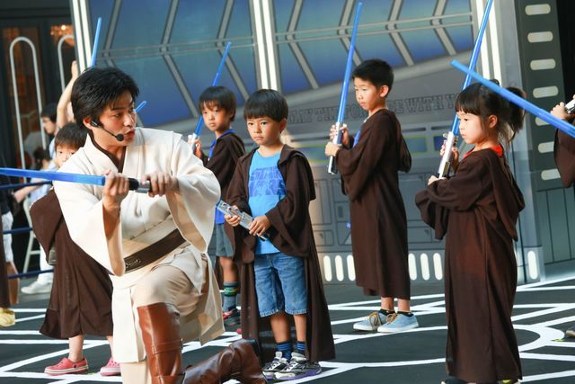 ダース・ベイダーと対決！　ジェダイ騎士にあこがれる子どもたちがライトセーバーを特訓！　画像ギャラリー（26枚目）