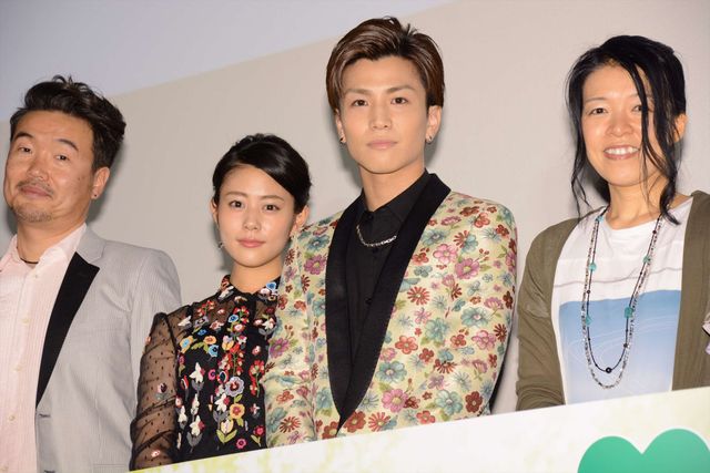 三代目JSB岩田＆高畑充希、超笑顔！『植物図鑑　運命の恋、ひろいました』初日舞台あいさつフォトギャラリー（2枚目）