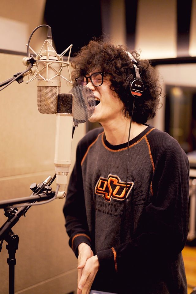 野田洋次郎、菅田将暉は声が素晴らしい！（4枚目）