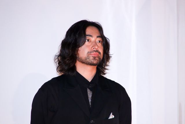 山田孝之の『るろ剣』宣伝に佐藤二朗があたふた！『はるヲうるひと』公開記念舞台あいさつ：フォトギャラリー