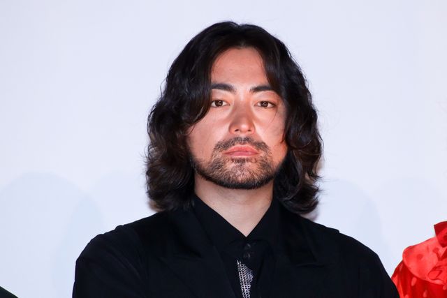 山田孝之の『るろ剣』宣伝に佐藤二朗があたふた！『はるヲうるひと』公開記念舞台あいさつ（10枚目）