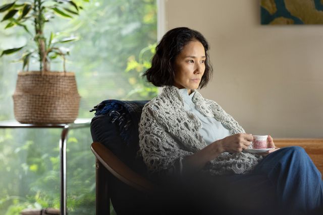 広瀬すず＆二階堂ふみが美の競演！映画『遠い山なみの光』場面写真（3枚目）