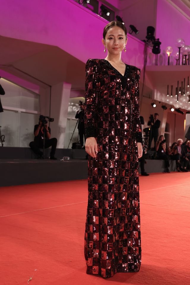 木村文乃、レッドカーペットに登場！ベネチア映画祭の様子（3枚目）