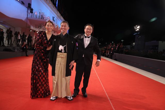 木村文乃、レッドカーペットに登場！ベネチア映画祭の様子（4枚目）