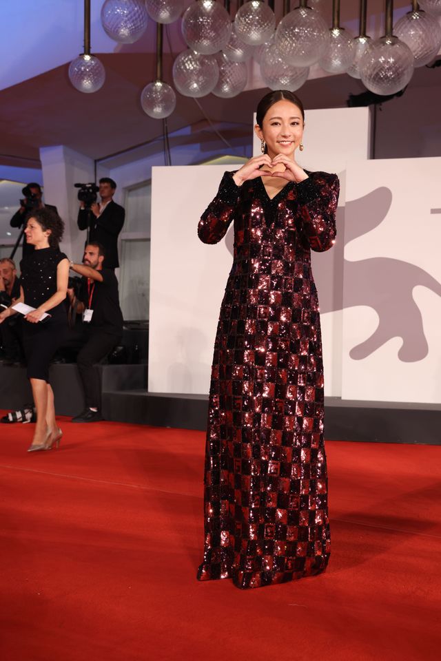 木村文乃、レッドカーペットに登場！ベネチア映画祭の様子（13枚目）