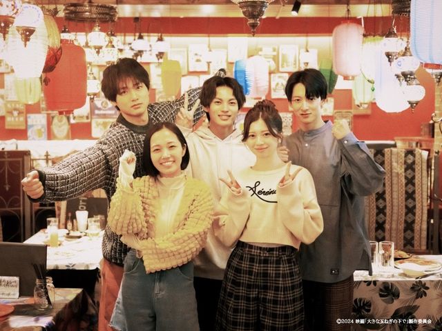 神尾楓珠＆桜田ひより『大きな玉ねぎの下で』豪華オフショット！（4枚目）