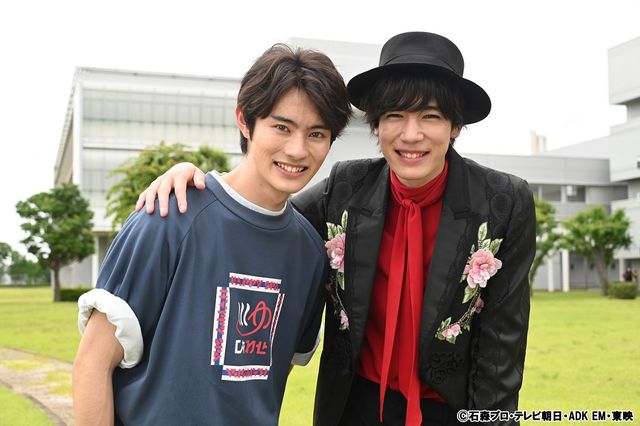 内藤秀一郎が前田拳太郎にエール！「仮面ライダーセイバー」増刊号：フォトギャラリー