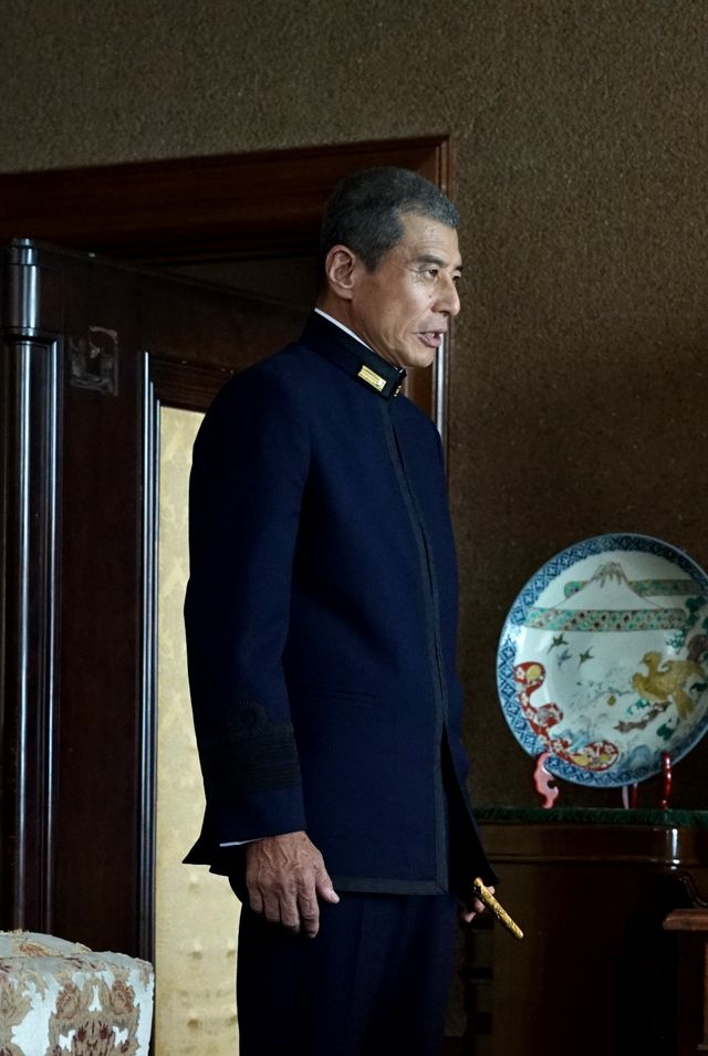 舘ひろし、俳優人生初の丸刈り頭に!『アルキメデスの大戦』:フォトギャラリー