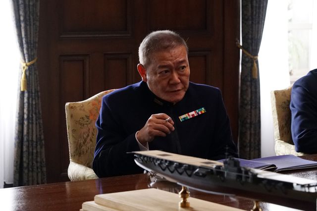 舘ひろし、俳優人生初の丸刈り頭に！『アルキメデスの大戦』（6枚目）