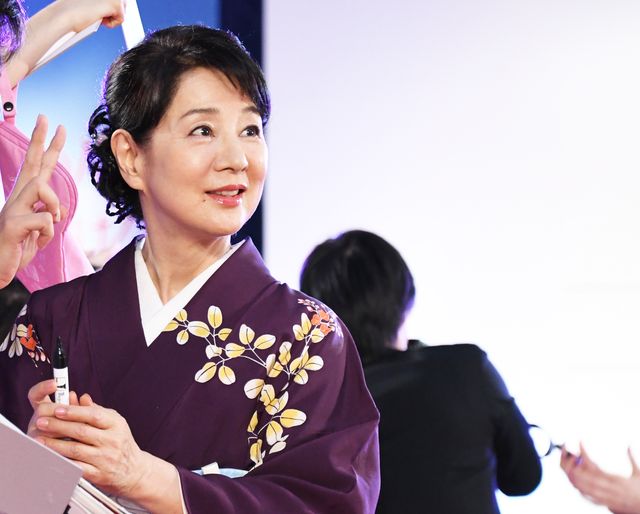 吉永小百合、貴重なファンサービス！『最高の人生の見つけ方』レッドカーペット（14枚目）