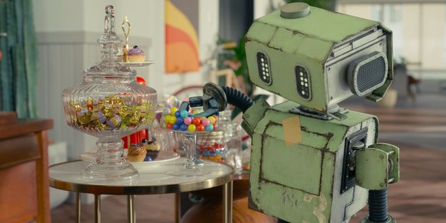 SixTONES京本大我、ナルシストなロボットデザイナー役！映画『TANG タング』場面カット（5枚目）