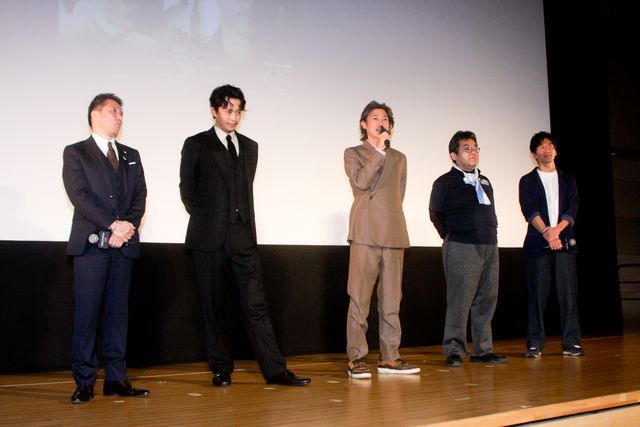 小栗旬＆窪塚洋介、日体大にサプライズ登場！映画『フロントライン』キックオフイベント（5枚目）