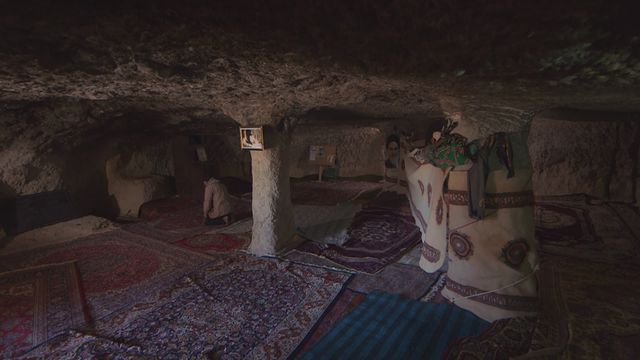 日本初撮影!2,000年以上続くメイマンドの洞窟住居:フォトギャラリー