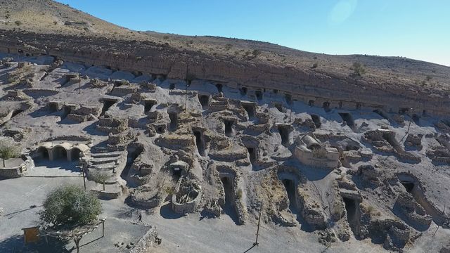 日本初撮影！2,000年以上続くメイマンドの洞窟住居（12枚目）