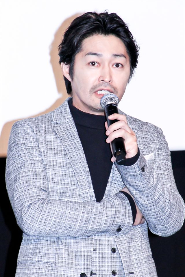 原作者によるキャストイラストも！映画『母を亡くした時、僕は遺骨を食べたいと思った。』公開記念舞台あいさつ（6枚目）