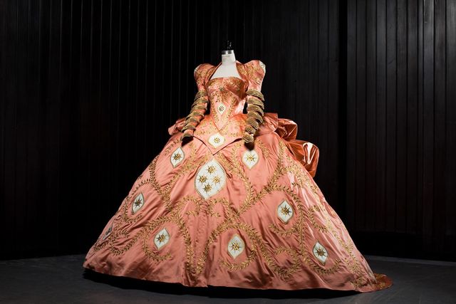 映画『白雪姫と鏡の女王』衣装フォトギャラリー（2枚目）