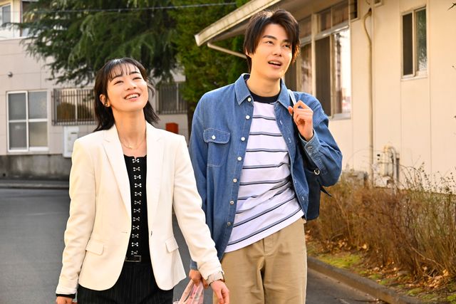 国民的タレント・ねむが警官服姿に！「仮面ライダーゼッツ」第2話場面カット（2枚目）