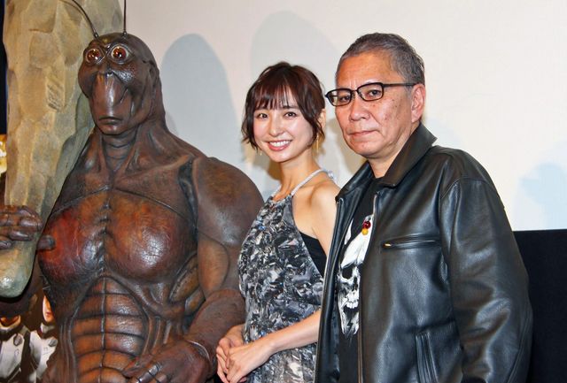 篠田麻里子、三池崇史監督らと共にテラフォーマーも登場！映画『テラフォーマーズ』イベントフォトギャラリー（11枚目）