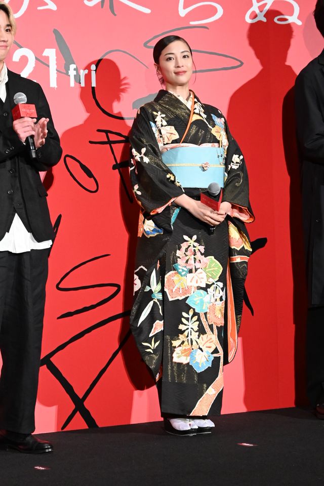 広瀬すず、しっとり和装姿！木戸大聖＆岡田将生と登壇『ゆきてかへらぬ』完成披露（9枚目）