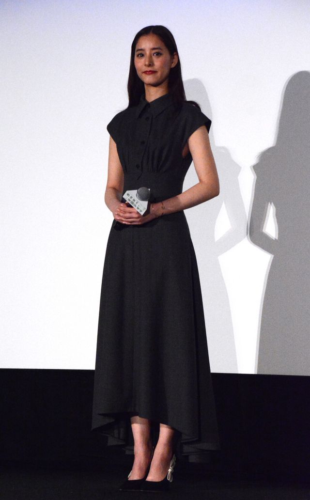 浜辺美波、29歳になった目黒蓮を祝福！映画『ほどなく、お別れです』大ヒット御礼舞台あいさつ（7枚目）