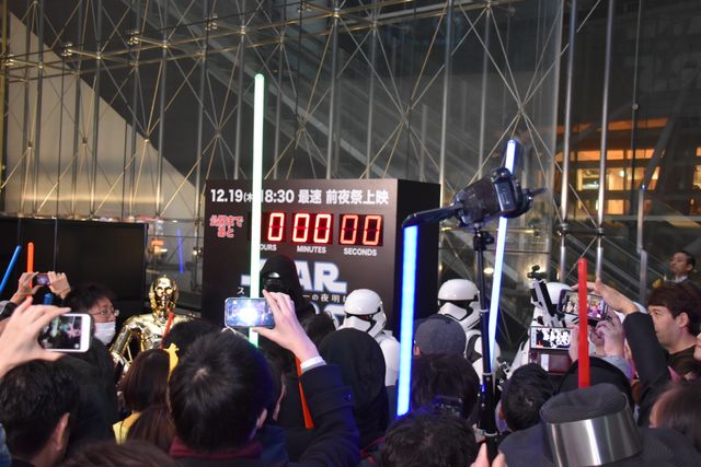 最後のスター・ウォーズにファン集合！『スター・ウォーズ／スカイウォーカーの夜明け』前夜祭上映フォトギャラリー（12枚目）