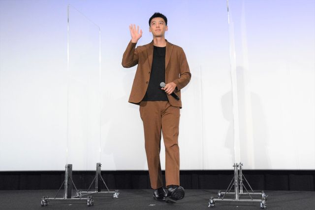 竹内涼真＆横浜流星と交流にファン感涙『アキラとあきら』大ヒット御礼舞台あいさつ（5枚目）