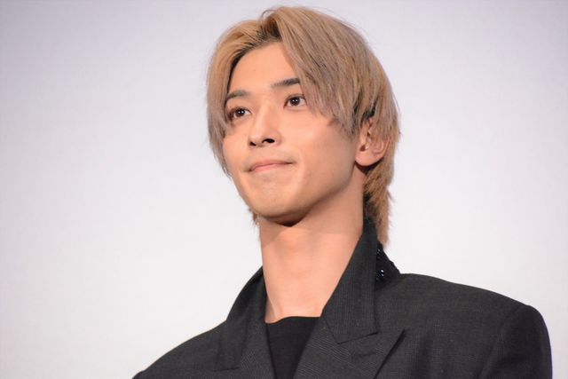 竹内涼真＆横浜流星と交流にファン感涙『アキラとあきら』大ヒット御礼舞台あいさつ（11枚目）