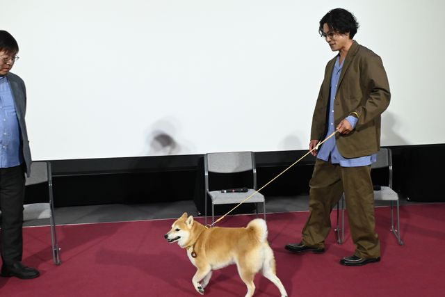 大東駿介＆飯豊まりえ、NHKドラマ10「シバのおきて～われら犬バカ編集部～」完成試写会へ（2枚目）