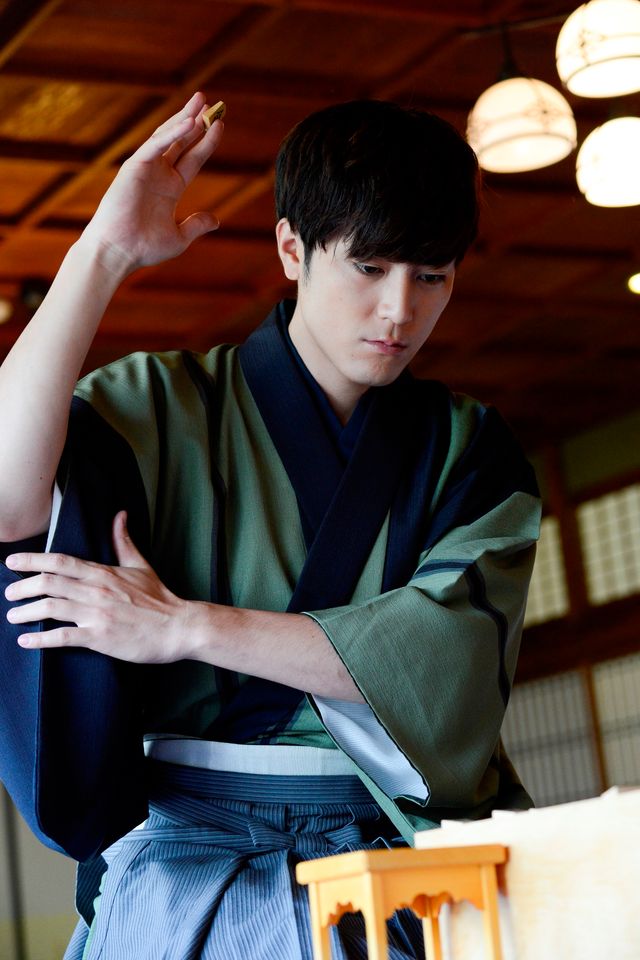 間宮祥太朗の和装＆対局姿が美しい……「ドクターX」第5話カット：フォトギャラリー